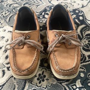 Boys Sperry size 1.5 shoes.  Tan colored.  Good condition